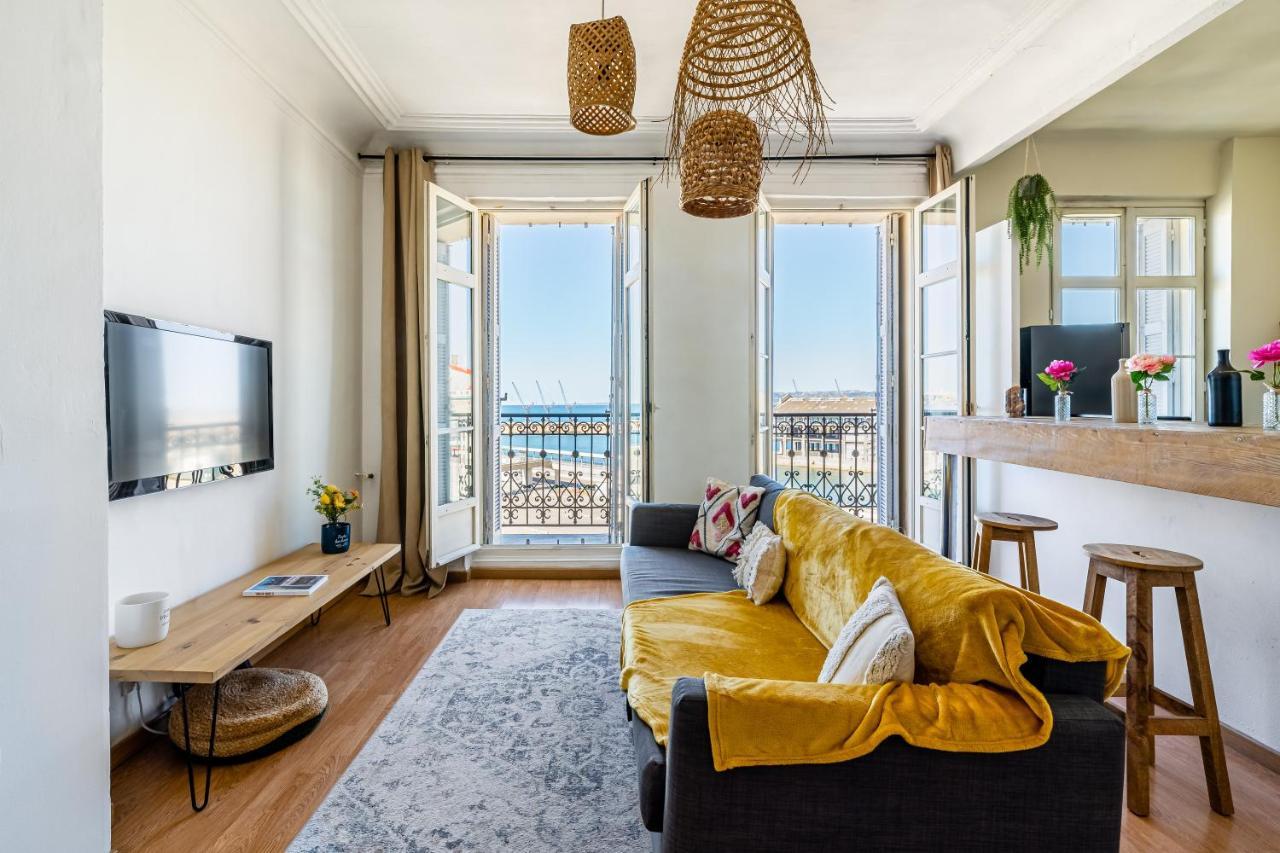T2 Vue Au Pied De La Major * Marseilles
