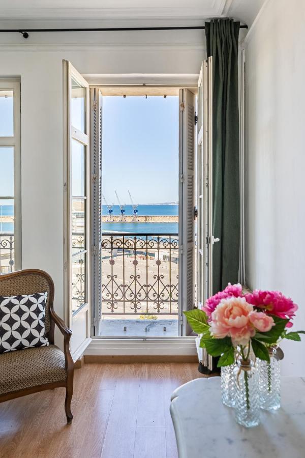 T2 Vue Au Pied De La Major * Marseilles